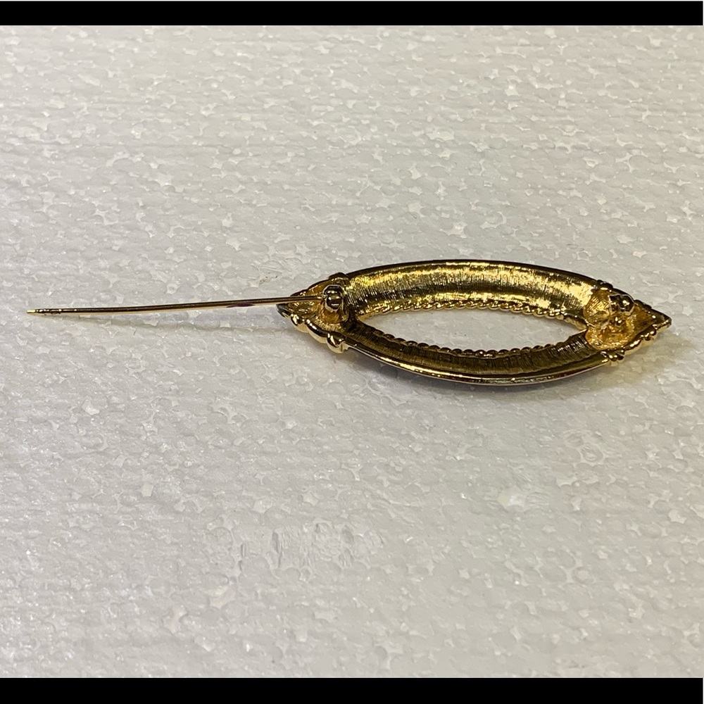 Purple Enamel with Gold Tone Accents Decorative Brooch/Pin ~Very Beautiful~ - Picture 11 of 13